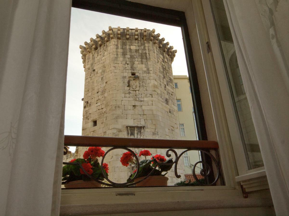 Stone Pearl Heritage Luxury Suite Split Exteriér fotografie
